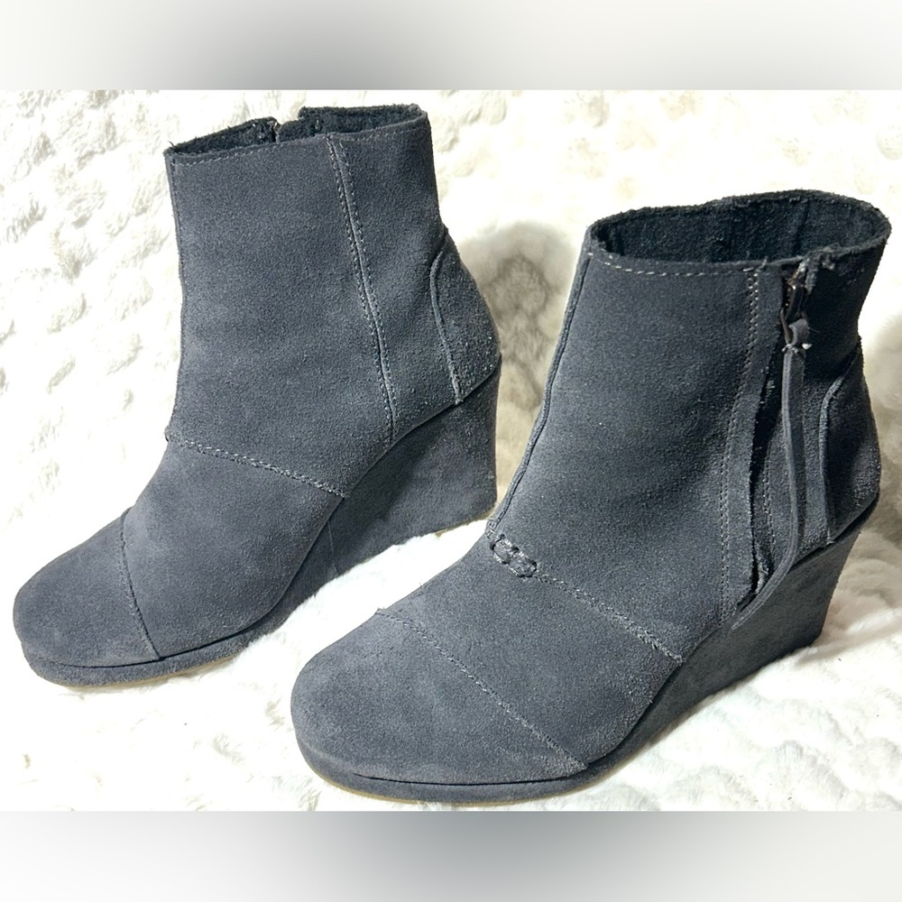 TOMS Gray Desert Wedge Suede zipper ankle boots women’s size 7. - Picture 2 of 12